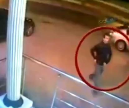 弟を殺された男性が、犯人をマチェーテで25回刺して殺す