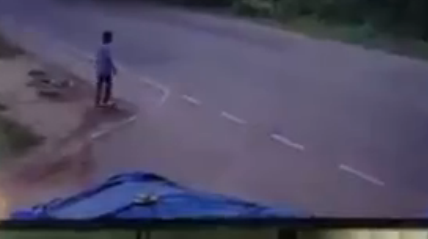 タイの道路で撮影された自殺志願者の映像が悲惨【動画】