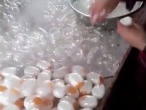 【動画】中国で「ニワトリがいないのに卵がどんどん出荷されてる」工場に行ってみた結果・・・