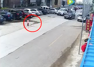 【衝撃映像】これは赤ちゃんの自殺かな(@_@;)