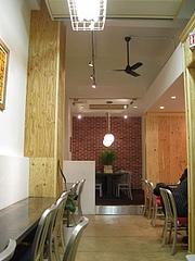THE_CAFE_02