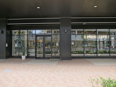 S_PRESS_CAFE_01