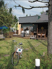 NON_AMERICAN_CAFE_and_DINER_02