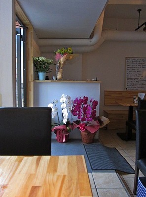 bus_stop_cafe_02