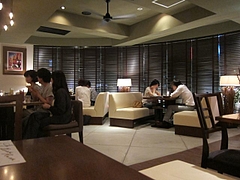 majestic_cafe_02_02