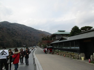 京都市右京区嵯峨天龍寺芒ノ馬場町