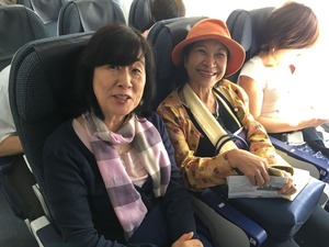 機内にて