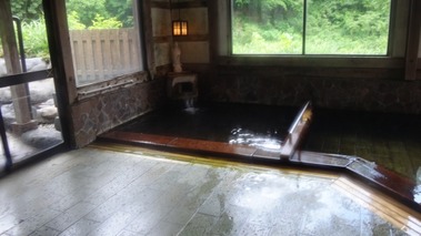 貝掛温泉館