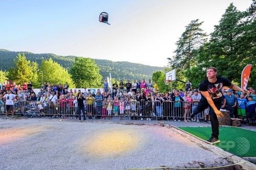 img_7ea5120e2cdfeac7b9fba44bb1804775279428