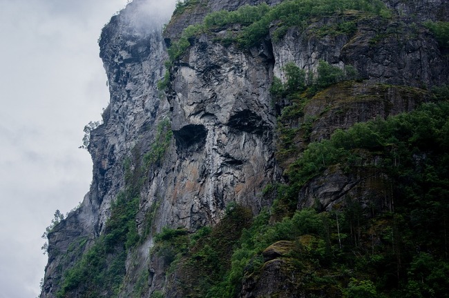 mountain-984506_960_720