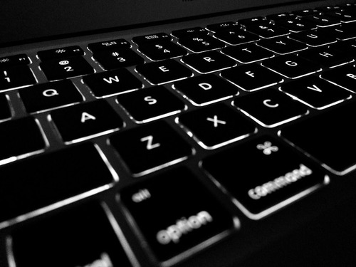 computer-1869236_960_720