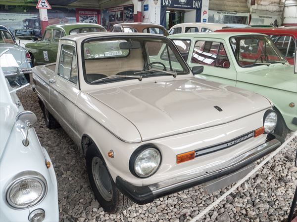 retrocars02.jpg