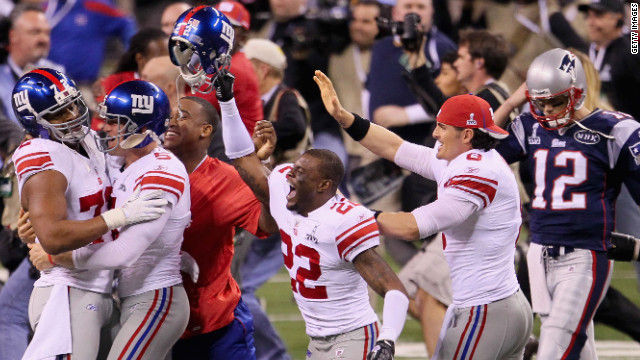 120206030434-super-bowl-giants-team-celebrates-story-top