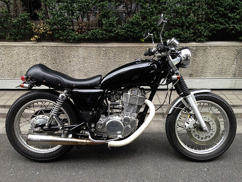 SR400 ストリートスタイル！オフィシャルシート！スーパートラップ 