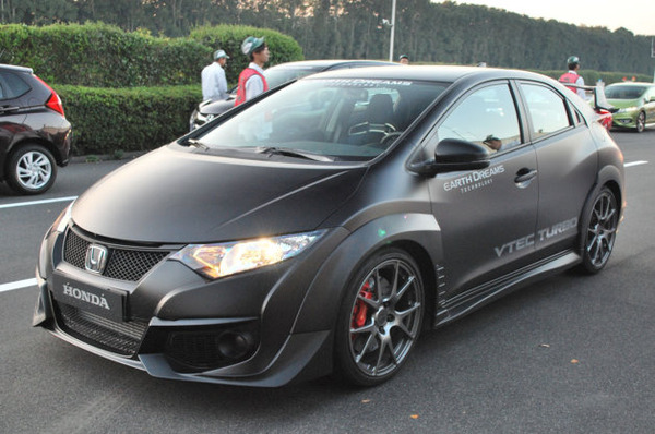 honda-civic-type-r-prototype-01-1
