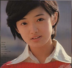 Momoe_Yamaguchi-450x423
