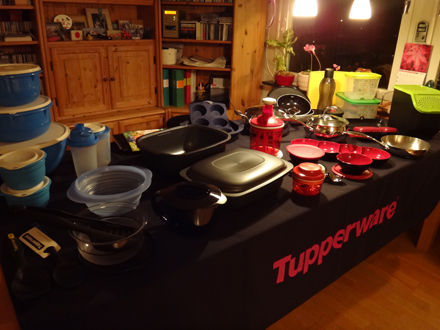 131119Tupperware2