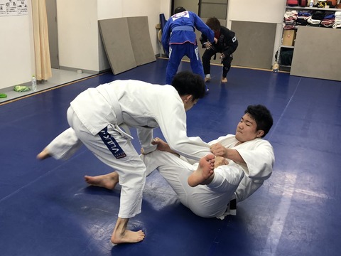 8B0AC343-8ABF-4875-9AE0-62C58C1BC403