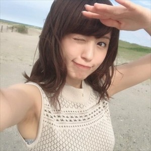 【悲報】逢田さん、ワキガ変www