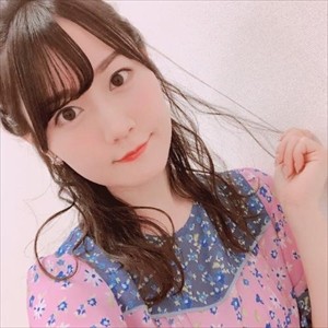 【朗報】小倉唯さん(23)、大人っぽい美人女性になる