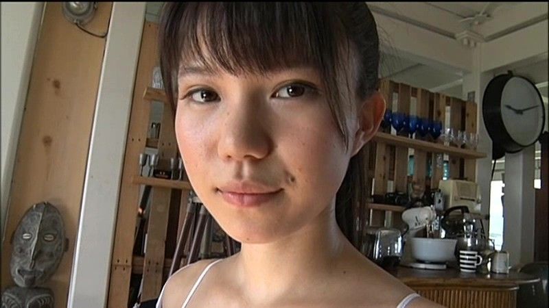 あみにゃんのファーストタッチ 横山あみ