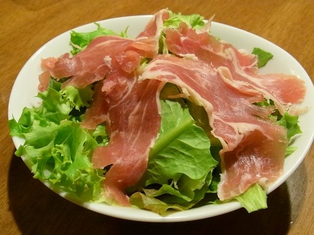 R0029549_レタスとチコリと生ハム_20110110
