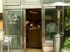 R0046641_パスターヴォラ店内_20111129