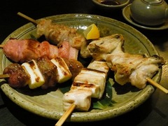R0048156_うり坊三田店串焼き全部盛り五串焼_20120224