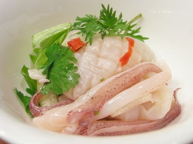 R0029203_イカとセロリのタイ風サラダ_20101214