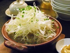 R0048137_うり坊三田店牛すじ黒コショウ煮込み_20120224