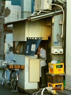 R0046970_人形町ランチ_との村外観_20111212