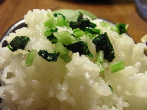 R0014712_小かぶの葉の塩漬けを炊きたてご飯に