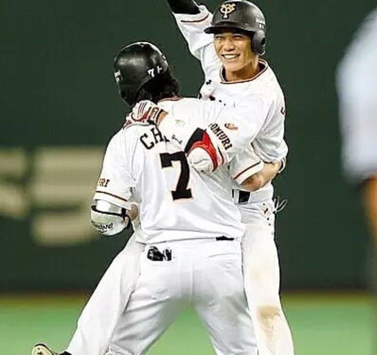 z 	YouTube>2{ ->摜>9 