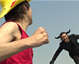 ワンピースのルフィvsブルーノ戦を実写で再現ｗ 銃とバッジは置いていけ