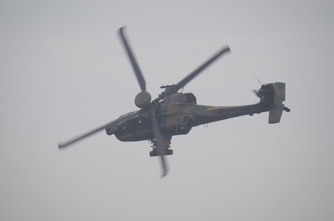 20131116ah-64d10