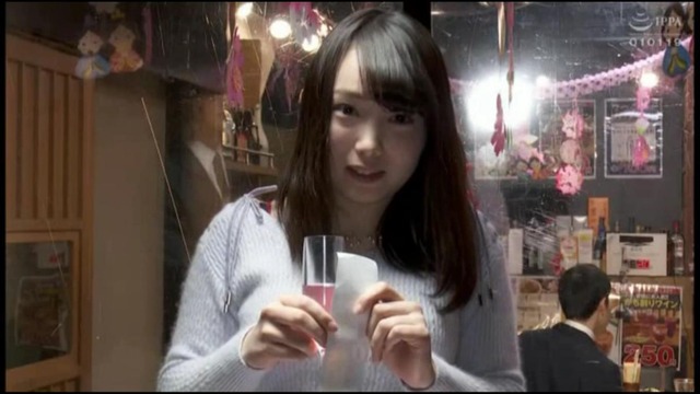 桐谷なおのエロ画像01