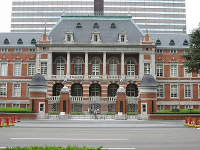 画像あり】明治・大正の建物はカッコイイのに、昭和に入ると途端