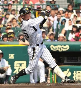 新井貴浩
