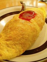 オムライス(600円)