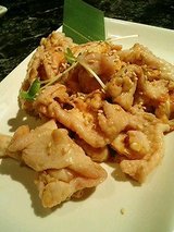神戸唐唐亭 とり皮(280円)