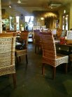 デザイナーの吉田君の得意分野、アジアンな店内