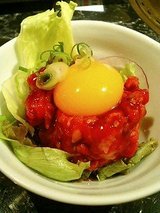 神戸唐唐亭 ユッケ(680円)