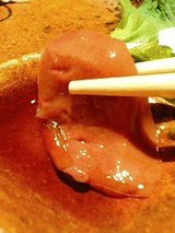 じごろ 地鶏の油肝刺し(840円)