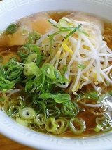 しょうゆラーメン(500円)