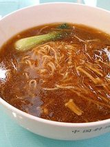梅龍鎮 フカヒレラーメン(1280円)