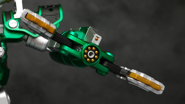 P3700088