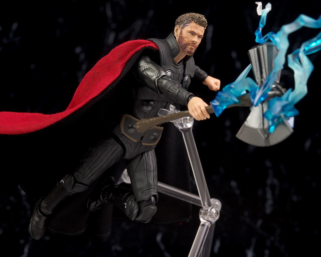 フィギュアーツ  ソー　インフィニティウォー版 Amazon.co.jp: バンダイ(BANDAI) S.H.フィギュアーツ ソー