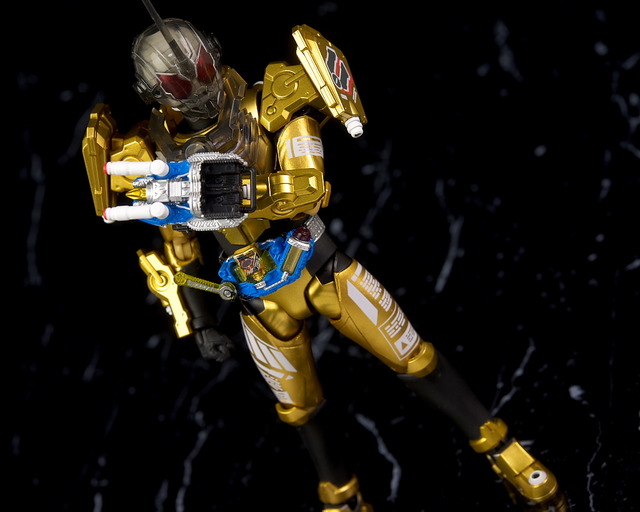 S.H.フィギュアーツ 仮面ライダーグリス レビュー : はっちゃか S.H.フィギュアーツ 仮面ライダーグリス レビュー : はっちゃか