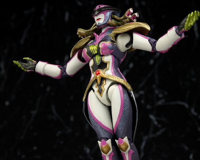 SHF メデューサ レビュー