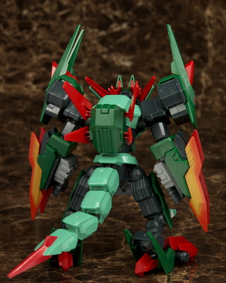 LBX トライヴァイン